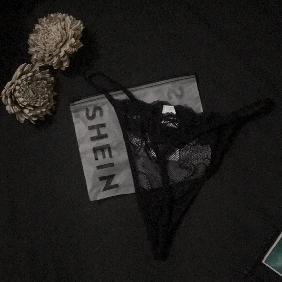 Brand new Lace Thong - Picture 4 of 4